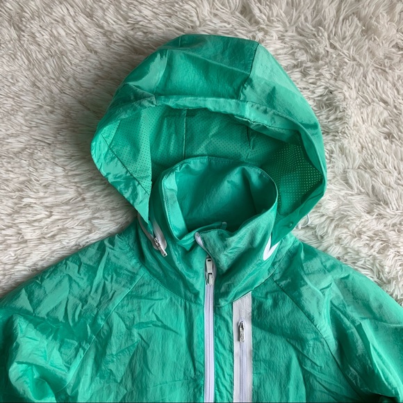 Nike Tech Aeroshield Moto Cape Jacket Size M - Picture 3 of 15